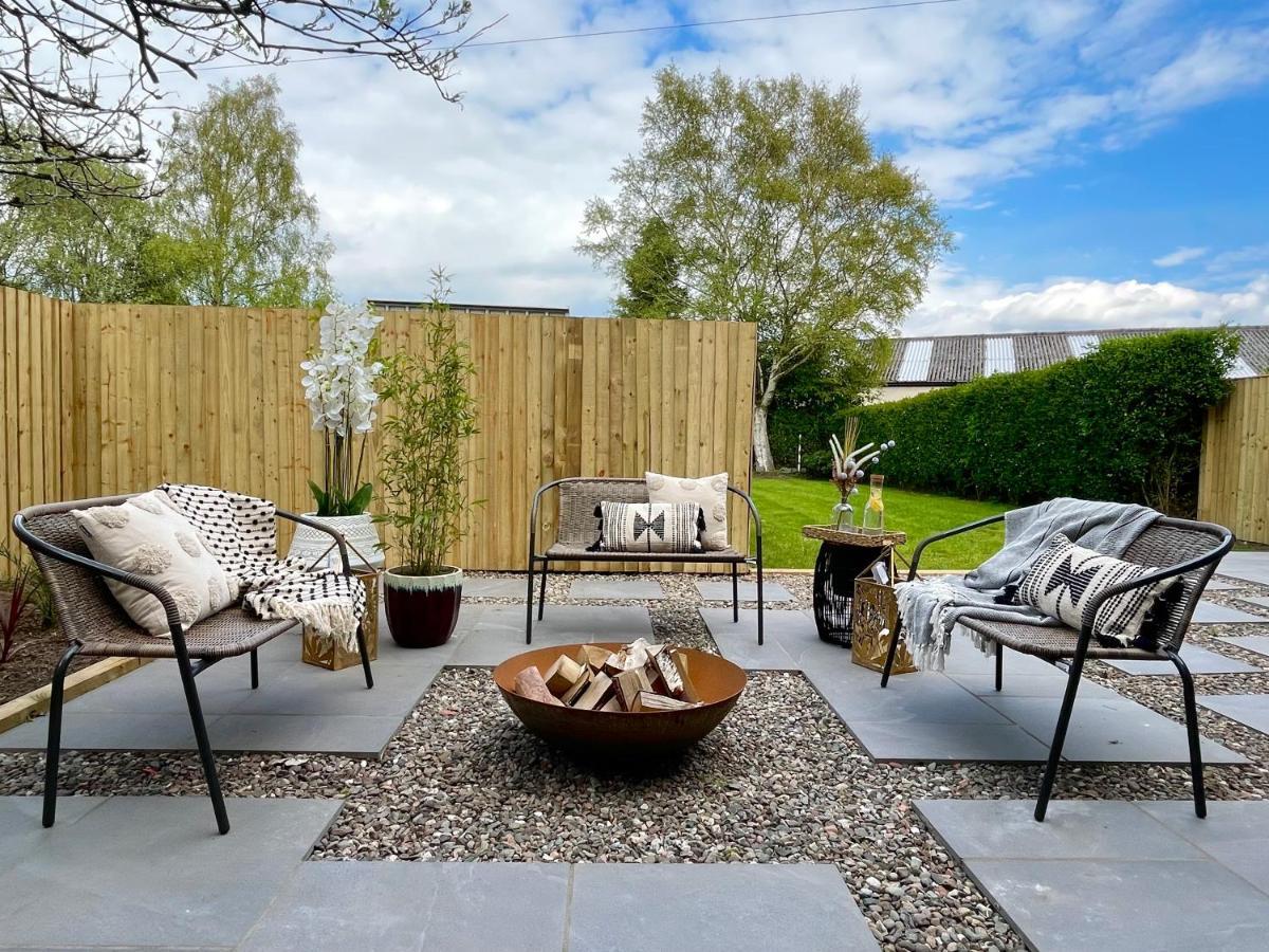 Stylish & Chic Central Apartment With Hot Tub Perth Exterior photo